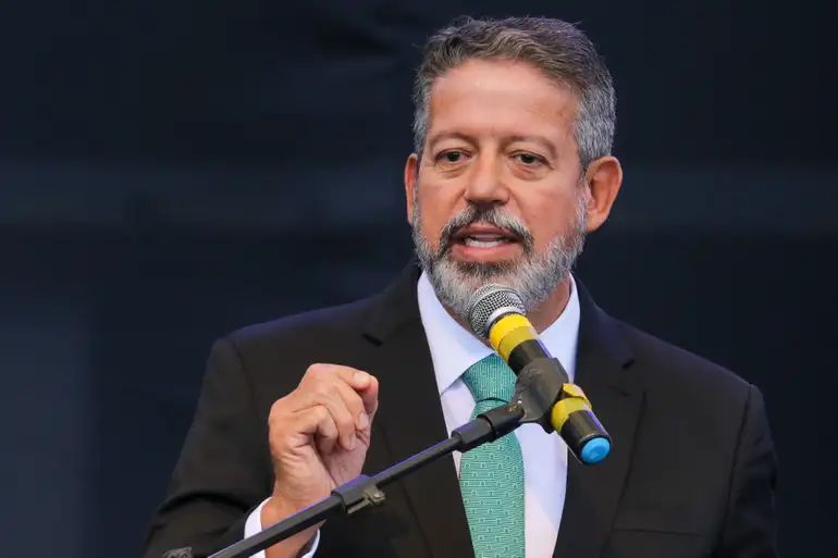 Ministro da Fazenda declara que a equipe econômica mantém conversas com o relator, mas que seria “indelicado” adiantar parecer
