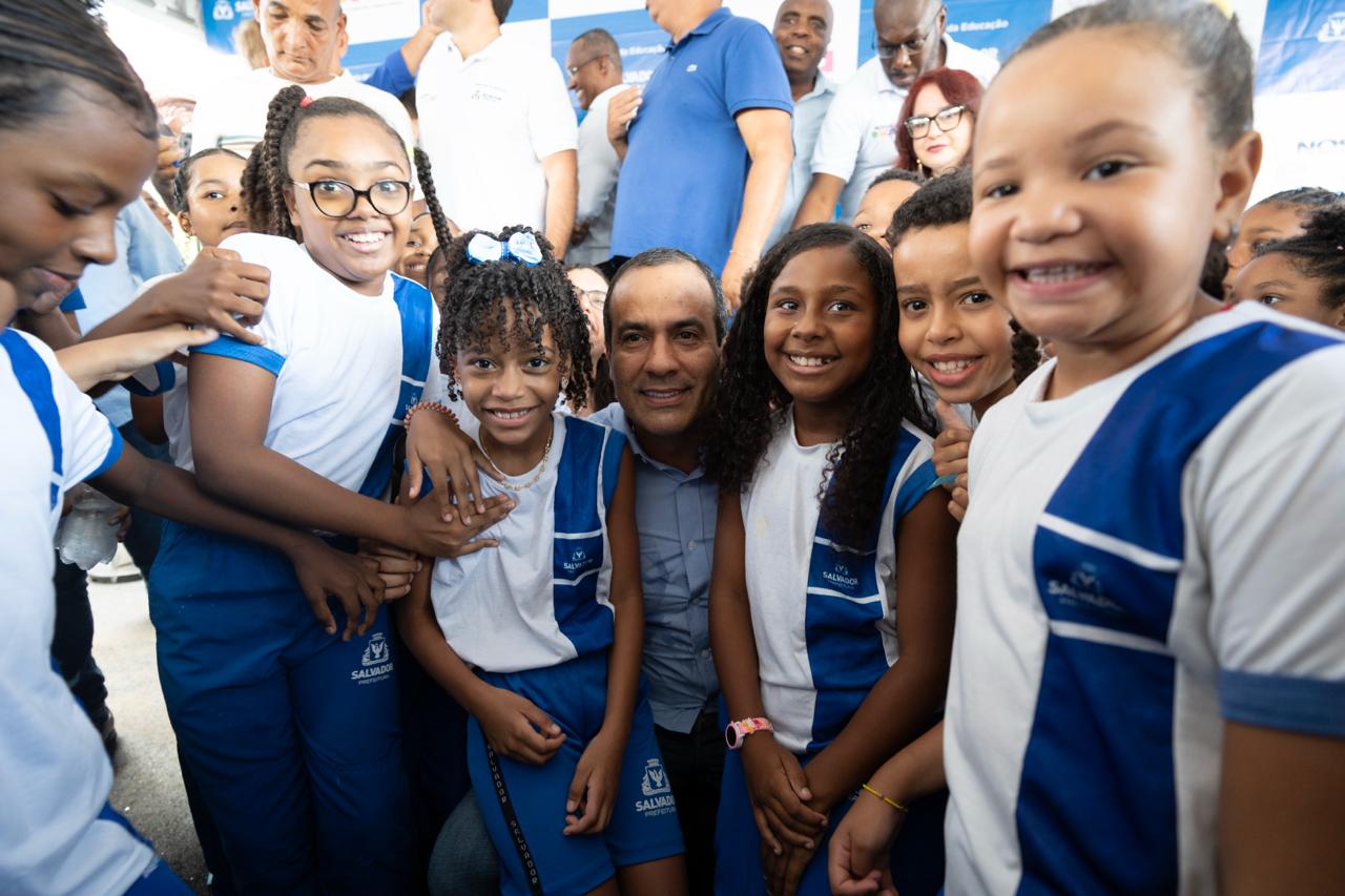 Imagem de Prefeitura inaugura duas escolas no Alto das Pombas com mais de 500 vagas para Educação Infantil e Ensino Fundamental