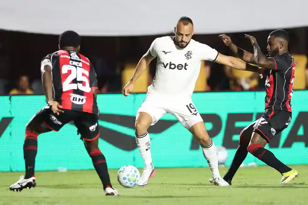 Imagem de Vitória vence Botafogo no Barradão e encerra sequência de derrotas