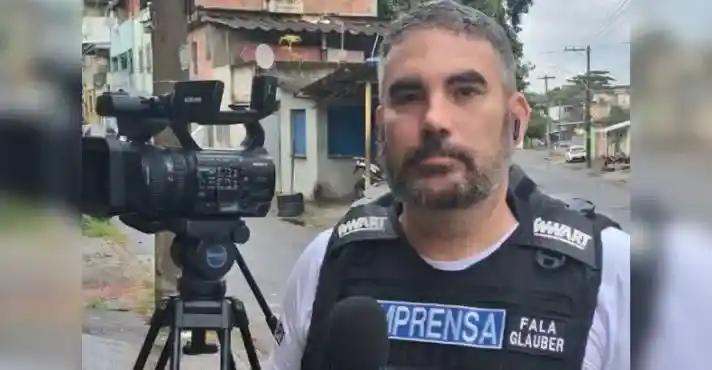 Imagem de Jornalista sofre ataque brutal durante cobertura em área controlada por traficantes no Rio