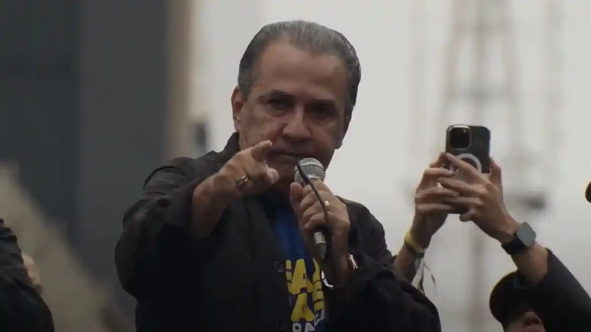 Imagem de Malafaia destaca postura firme de Tarcísio ao criticar Moraes