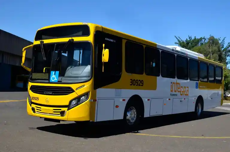 Imagem de Motorista de ônibus é agredido com marteladas após recusar carona a usuária de drogas em Salvador