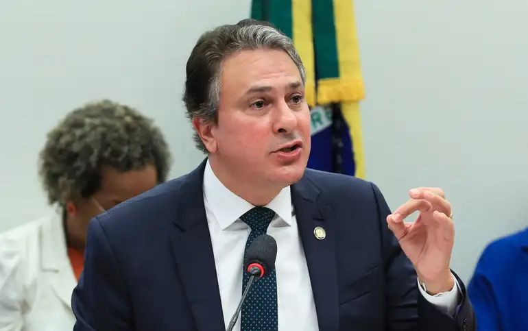 O ministro da educação, Camilo Santana