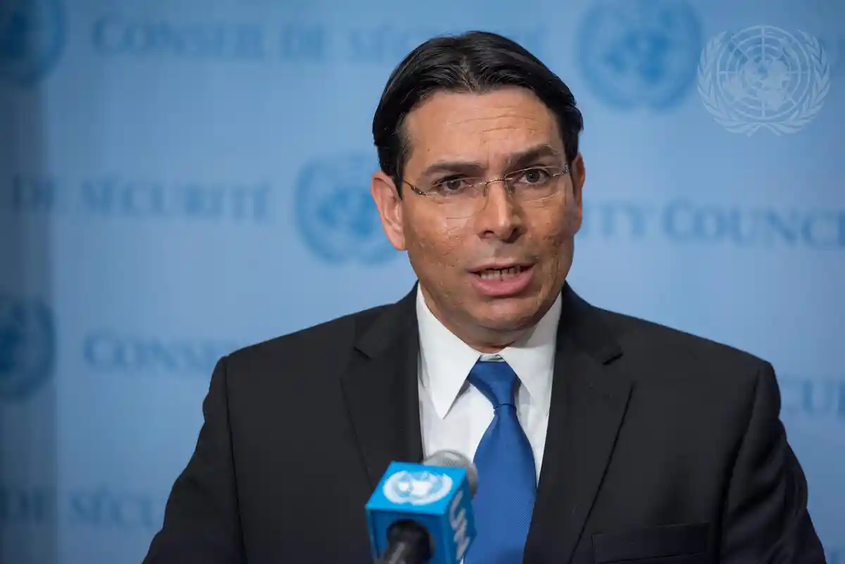 Imagem de Embaixador de Israel defende prisão de prefeito socialista de Nova York