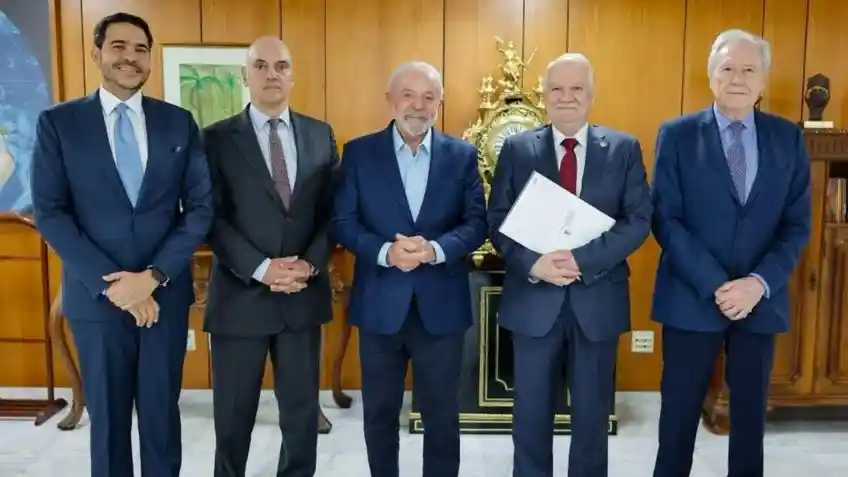 Imagem de Fachin e Moraes convidam Lula para posse no comando do STF