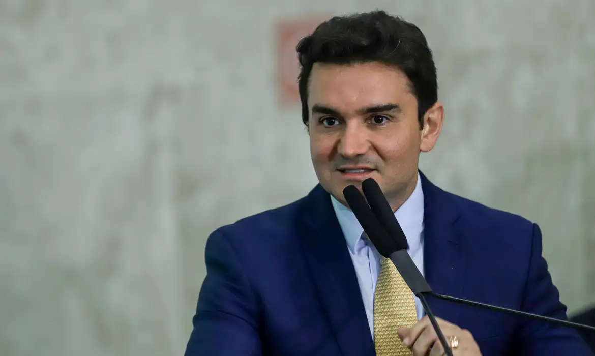 Imagem de União Brasil expulsa Celso Sabino por insistir em permanecer no governo Lula