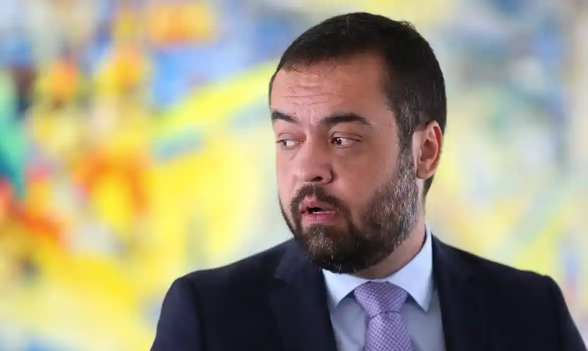 Imagem de André Mendonça aponta indícios de irregularidades bilionárias em operações do RioPrevidência com Banco Master