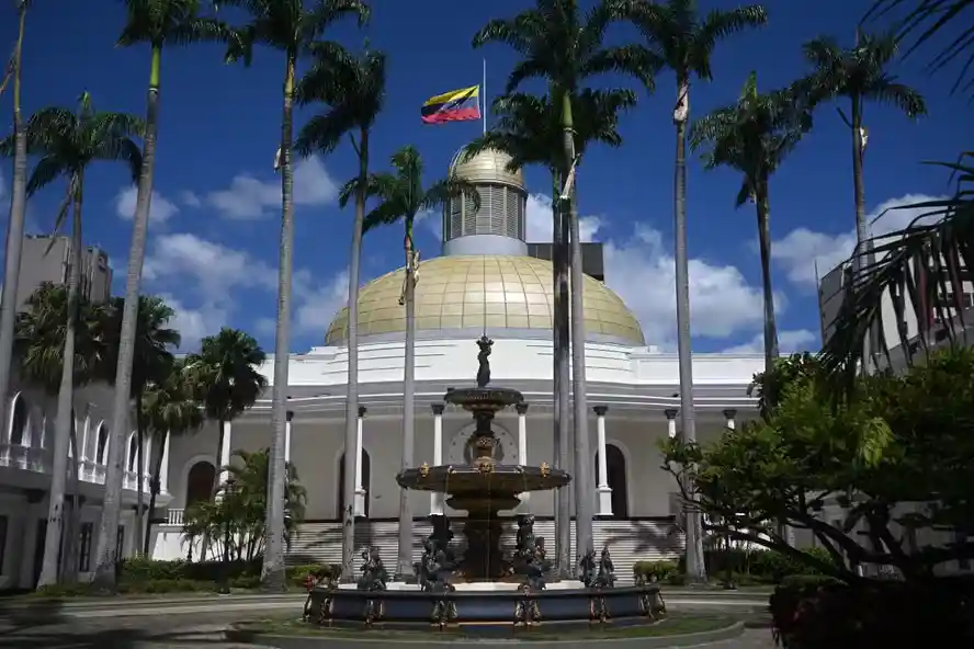 Palácio Legislativo Federal da Venezuela - também conhecido como Capitólio - antes do início da sessão da Assembleia Nacional em Caracas, em 8 de janeiro de 2026