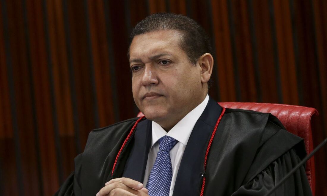 Imagem de TSE e AGU anunciam acordo para estabelecer regras sobre uso de inteligência artificial nas eleições