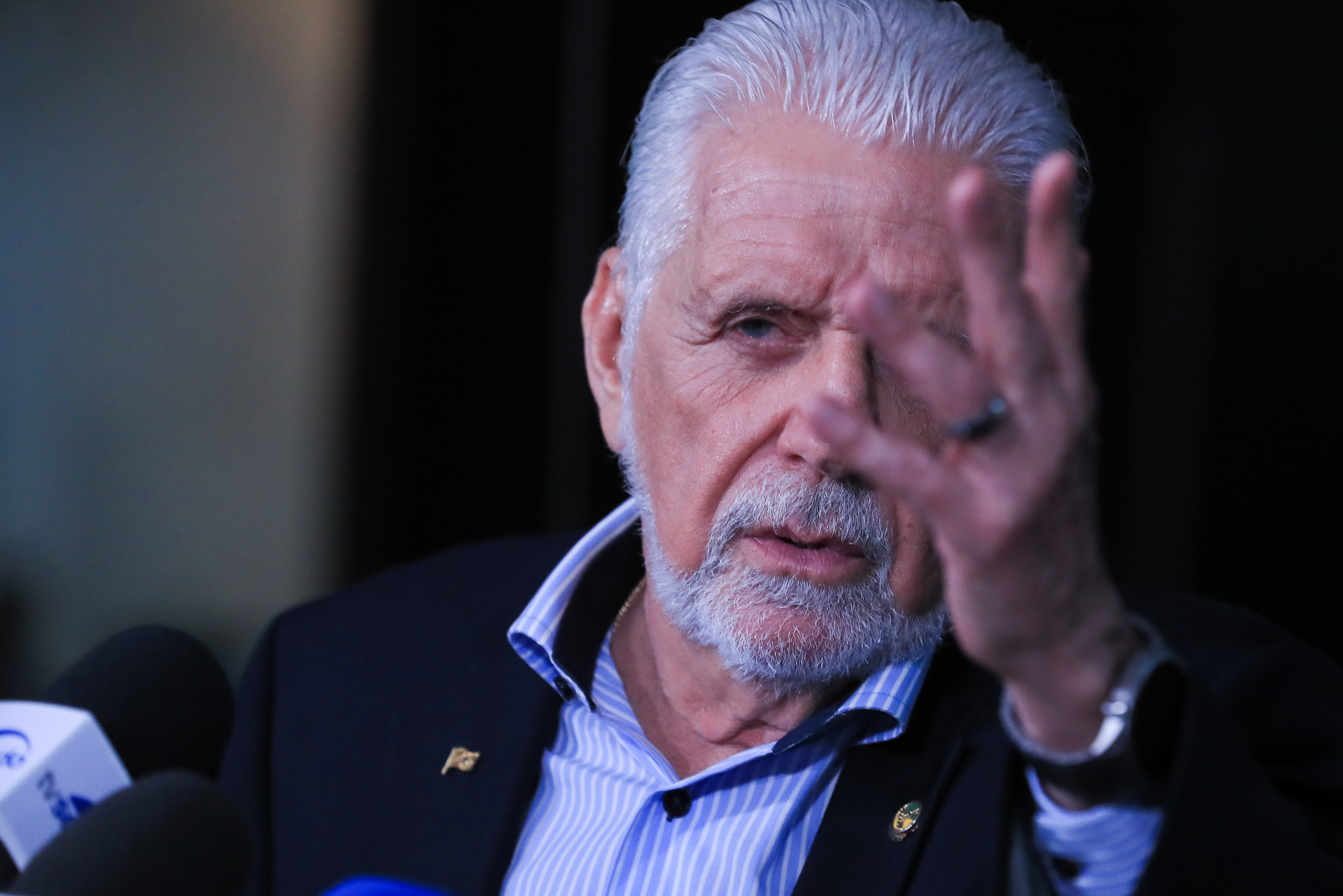 Imagem de Ex-sócio de Vorcaro pagou camarote de R$ 63 mil para Jaques Wagner e familiares nos EUA