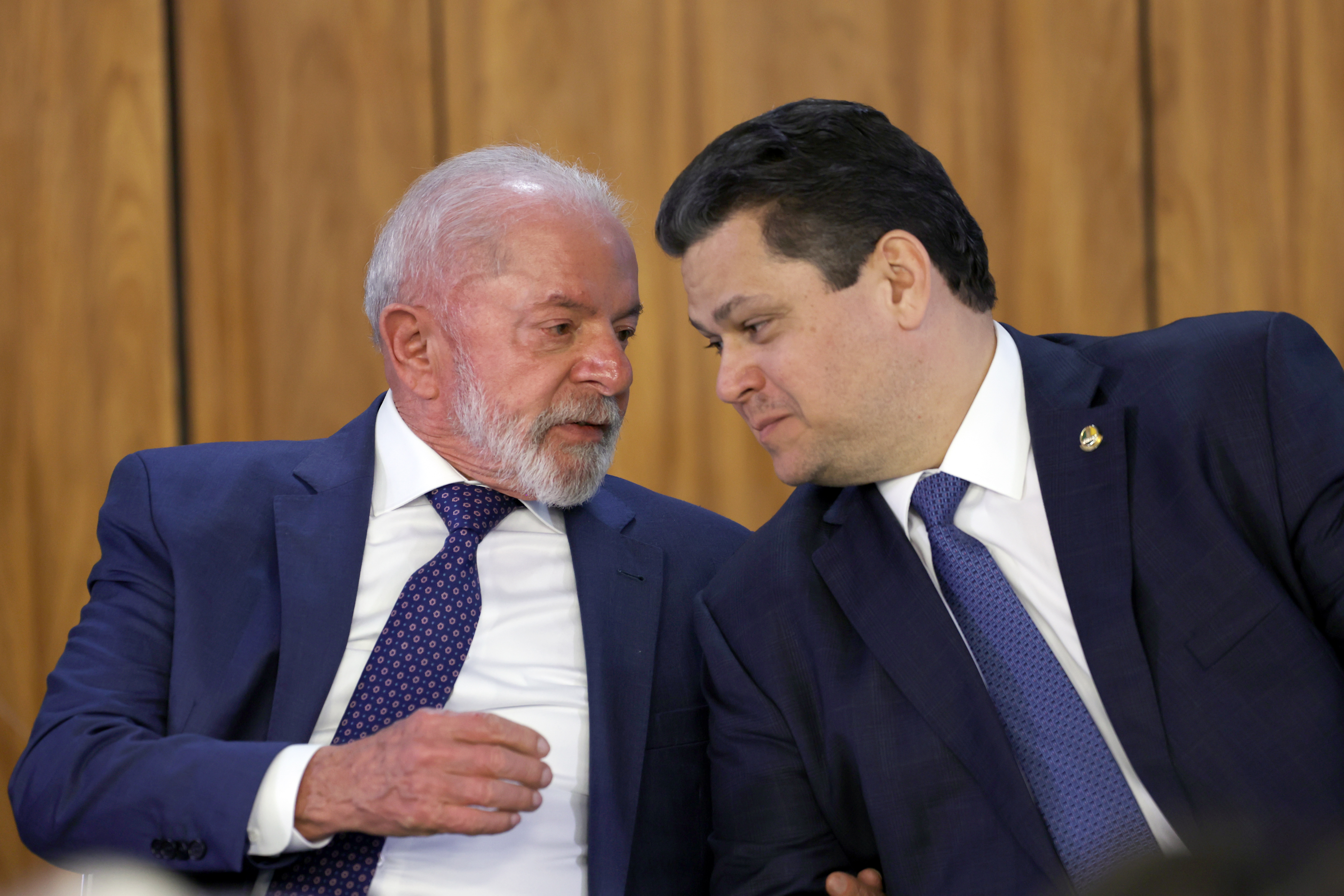 Imagem de Planalto aposta em desgaste de Alcolumbre para tentar aprovar Jorge Messias no STF