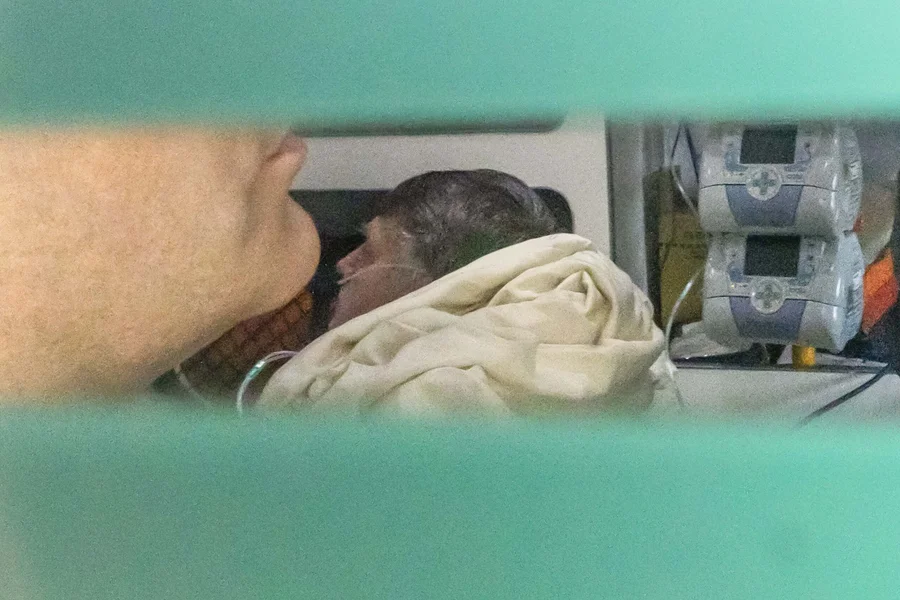 Imagem de Bolsonaro deixa a UTI e é transferido para quarto em hospital de Brasília