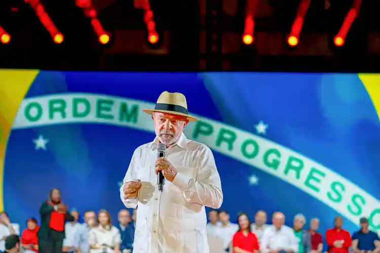 Imagem de Lula afirma que disputa de 2026 será sua última eleição