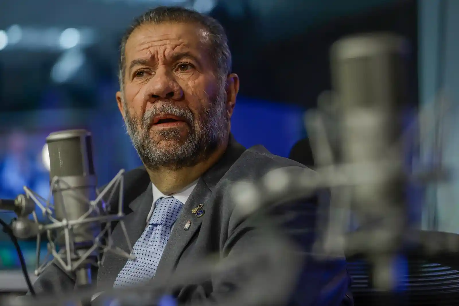 Imagem de Lupi admite falha e diz que não avisou Lula sobre esquema bilionário no INSS