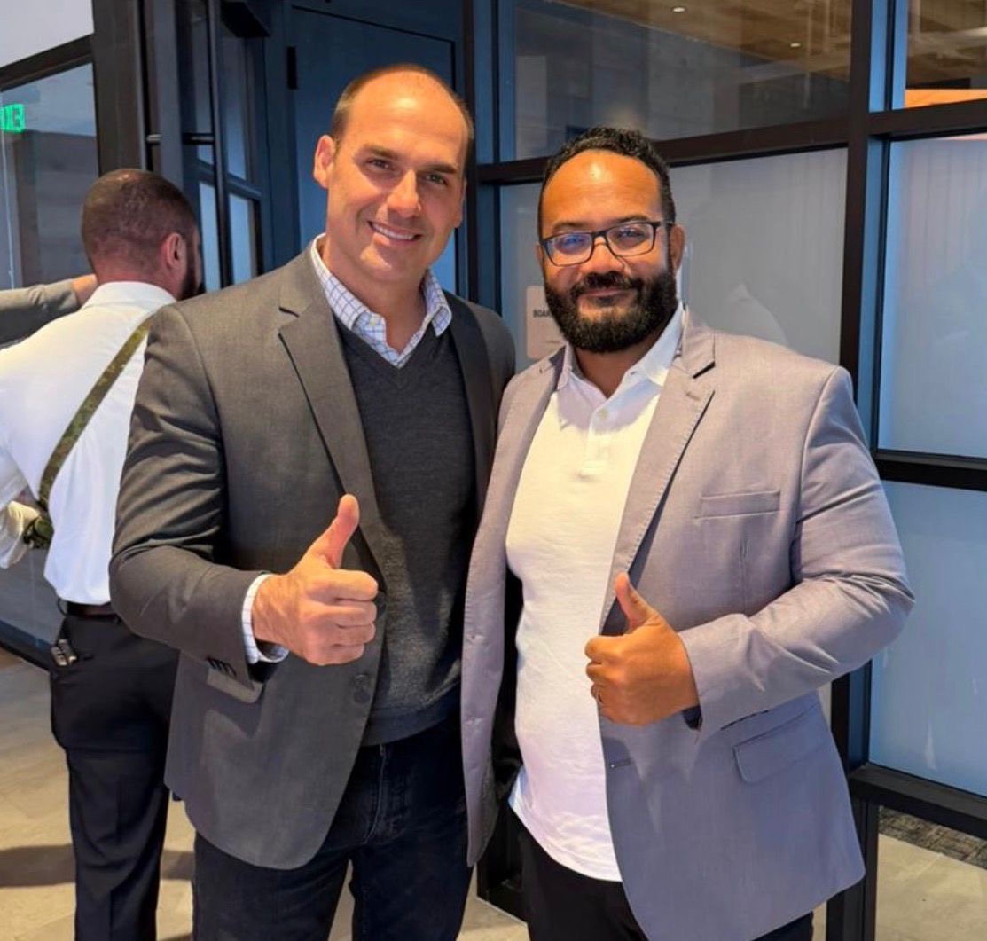 Imagem de "Julgamento que já tem resultado antes de iniciar não é julgamento", diz Leandro de Jesus após condenação de Eduardo Bolsonaro no STF