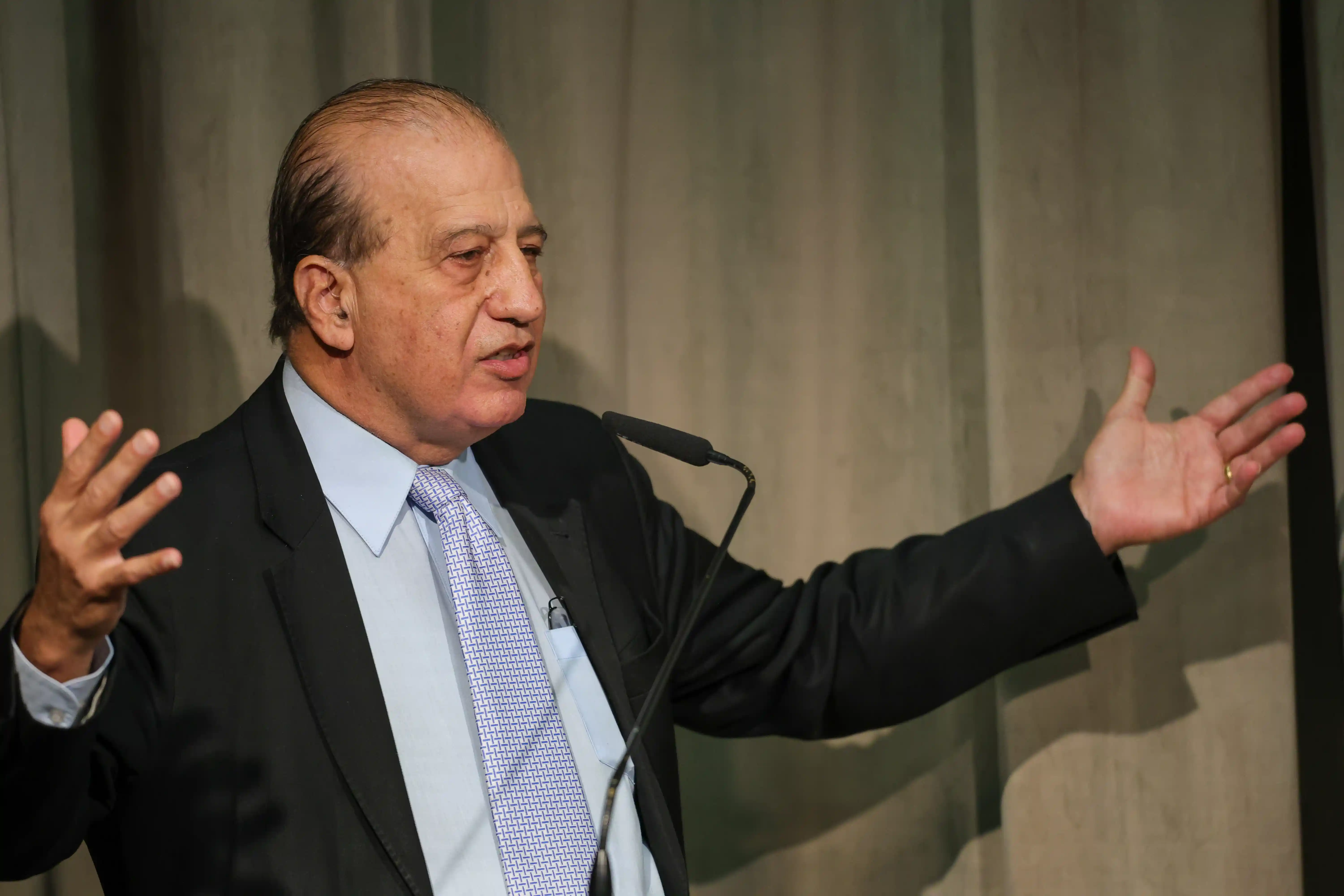 Imagem de "Brasil ainda vive sob uma cultura de corrupção", diz ministro do TCU