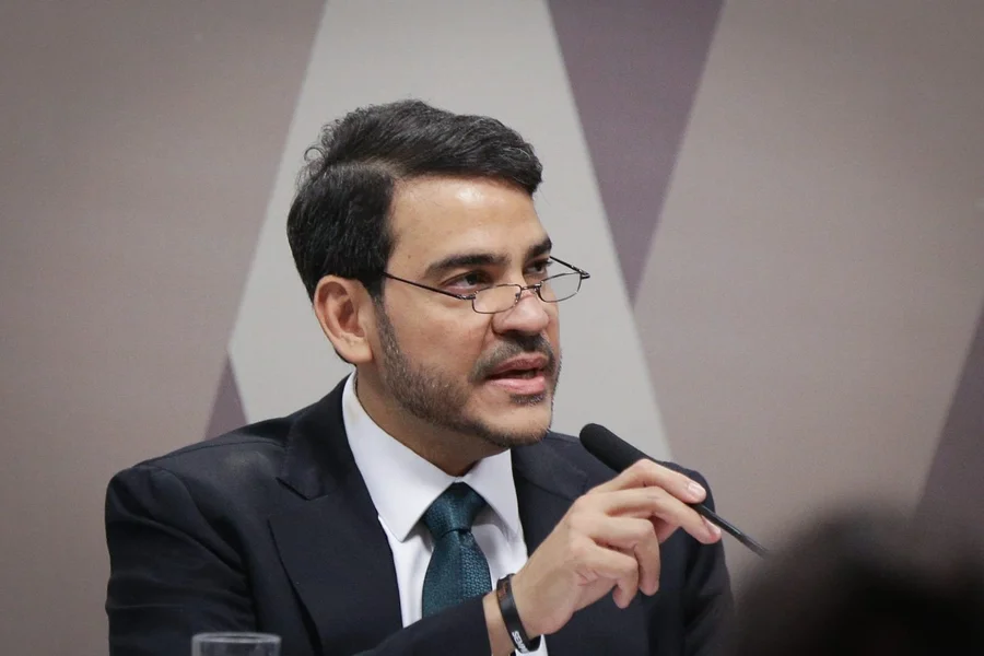 Imagem de Jorge Messias defende STF e passa por sabatina no Senado para vaga na Corte