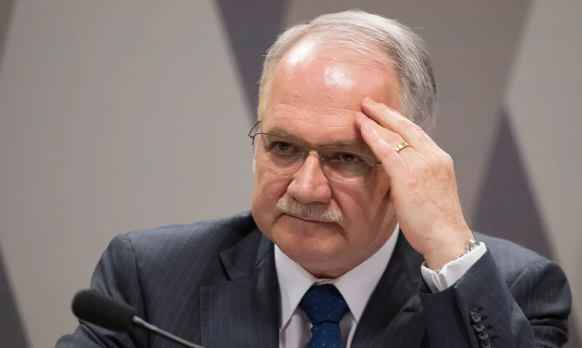Imagem de Fachin defende harmonia entre Congresso e STF em sessão dos 200 anos da Câmara