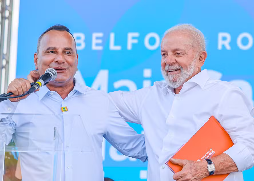Imagem de Justiça torna ex-prefeito aliado de Lula réu por suspeita de fraude em licitações em Belford Roxo
