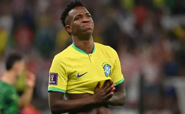Imagem de Brasil enfrenta o Japão e inicia disputa do mata-mata da Copa do Mundo