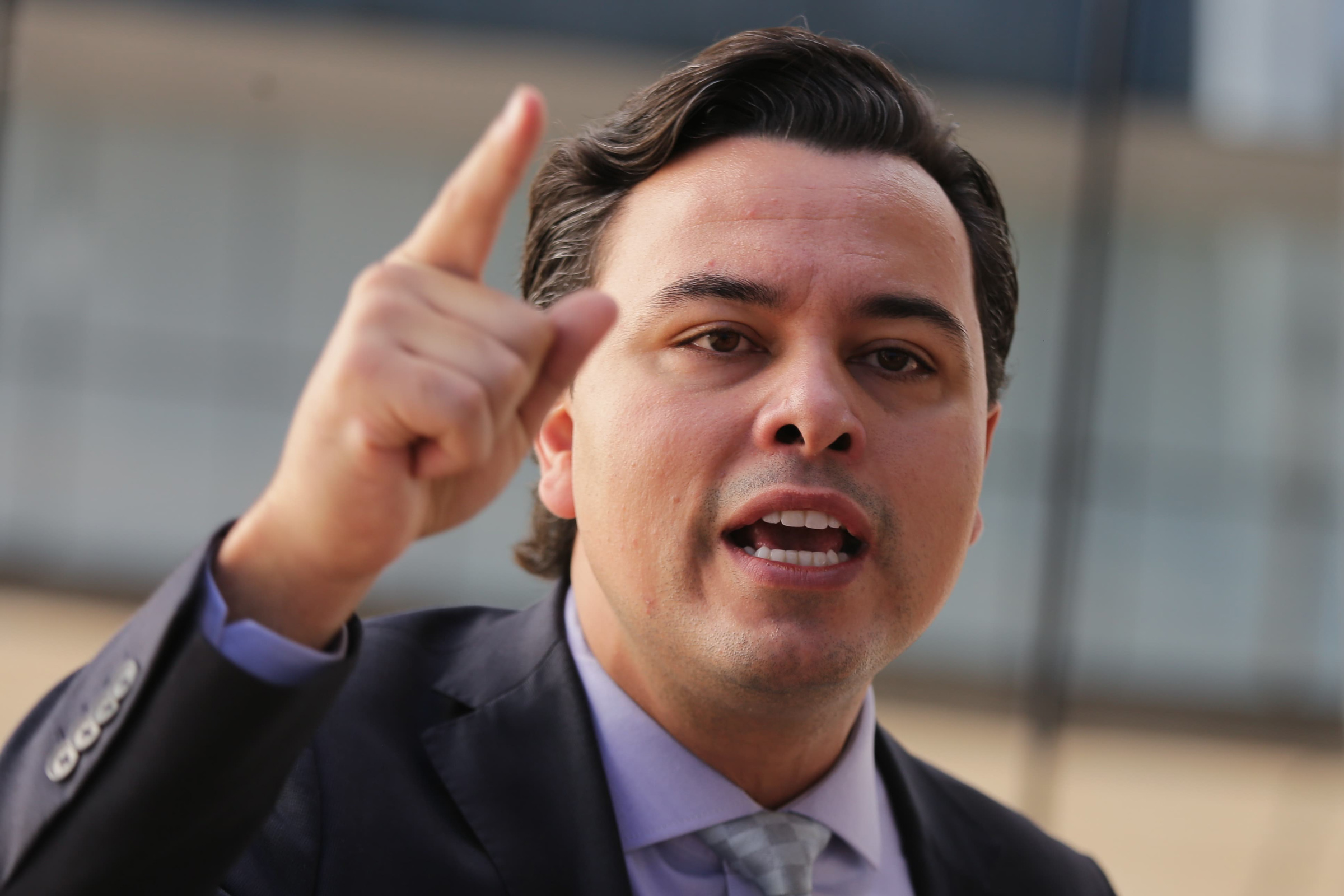 Imagem de Advogado de Filipe Martins chama decisão de Moraes de “arbitrária”