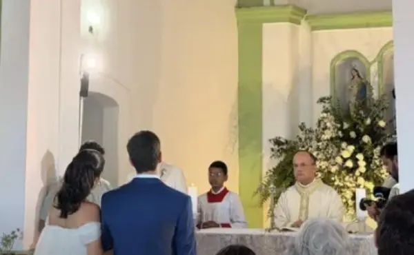 Imagem de Moraes e Alckmin comparecem ao casamento de João Campos e Tabata Amaral