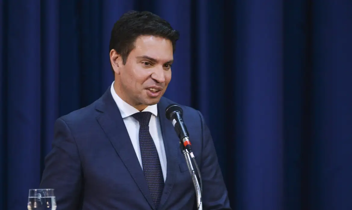 Imagem de Ramagem desafia Moraes dos EUA e diz que extradição só será decidida por juiz americano