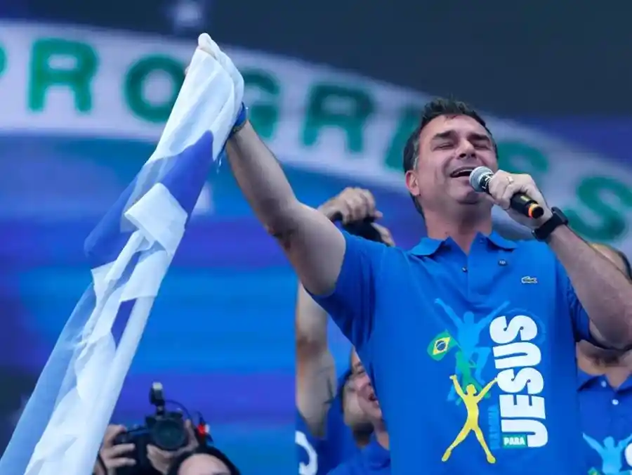 Imagem de Marcha para Jesus reúne Flávio, Messias e Mendonça em clima de distanciamento
