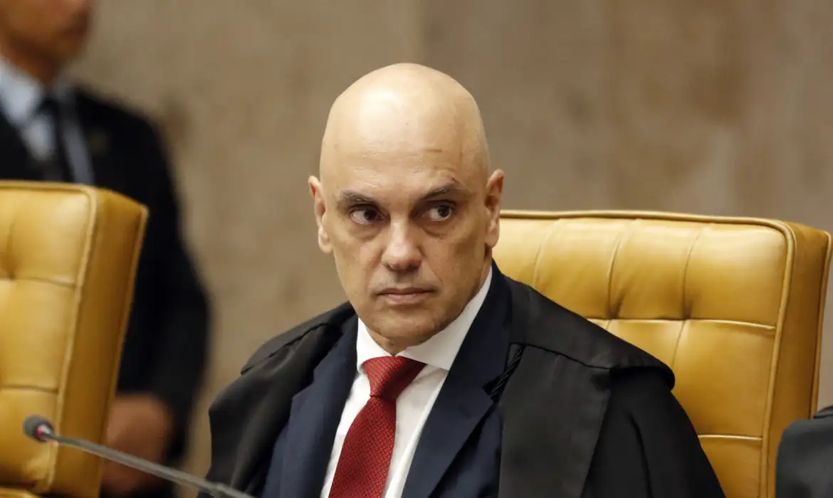 Imagem de Moraes pede a Fachin retirada de sigilo em processo ligado ao Banco Master