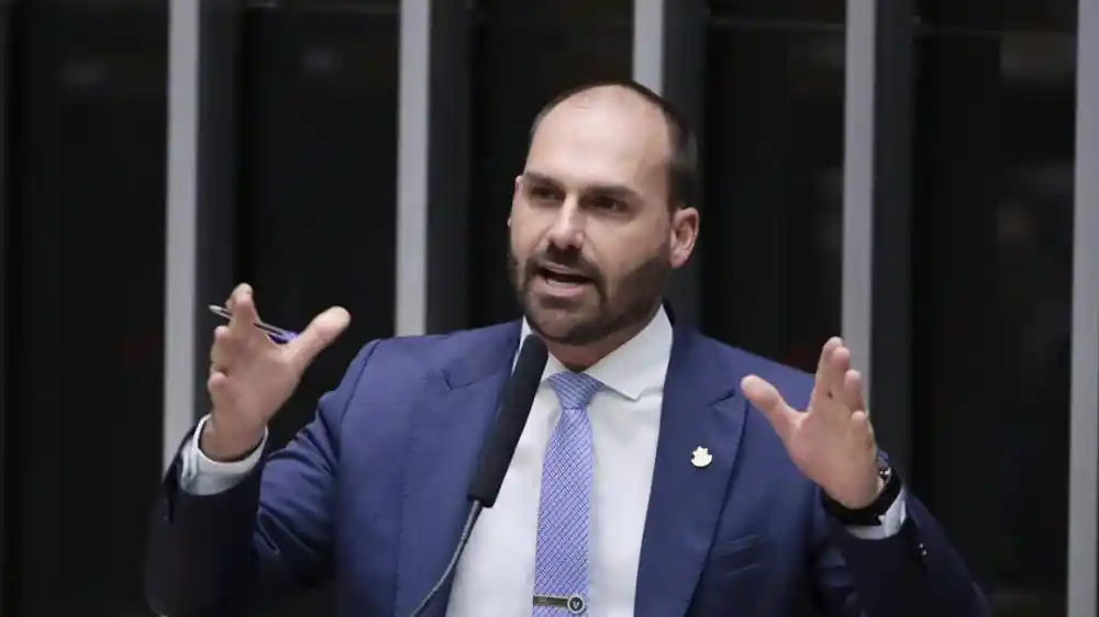 Imagem de DPU questiona atuação de Moraes em ação contra Eduardo Bolsonaro no STF