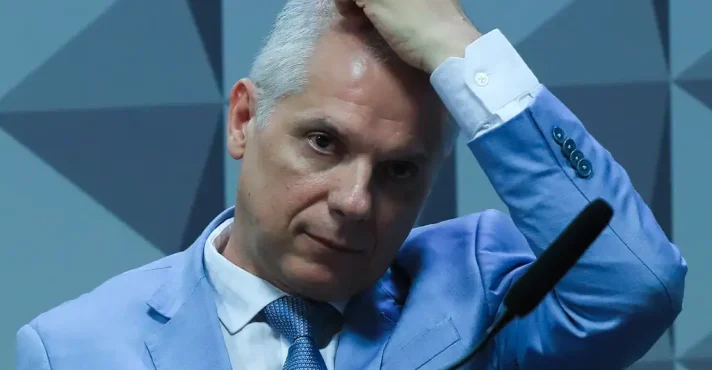 Imagem de Ex-chefe do INSS preso pela PF coordenou transição da Previdência para Lula