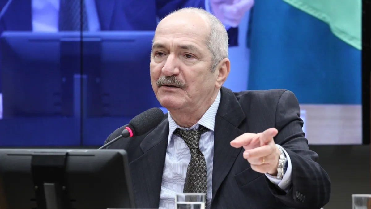 Imagem de Aldo Rebelo é expulso do Democracia Cristã após conflito interno no partido
