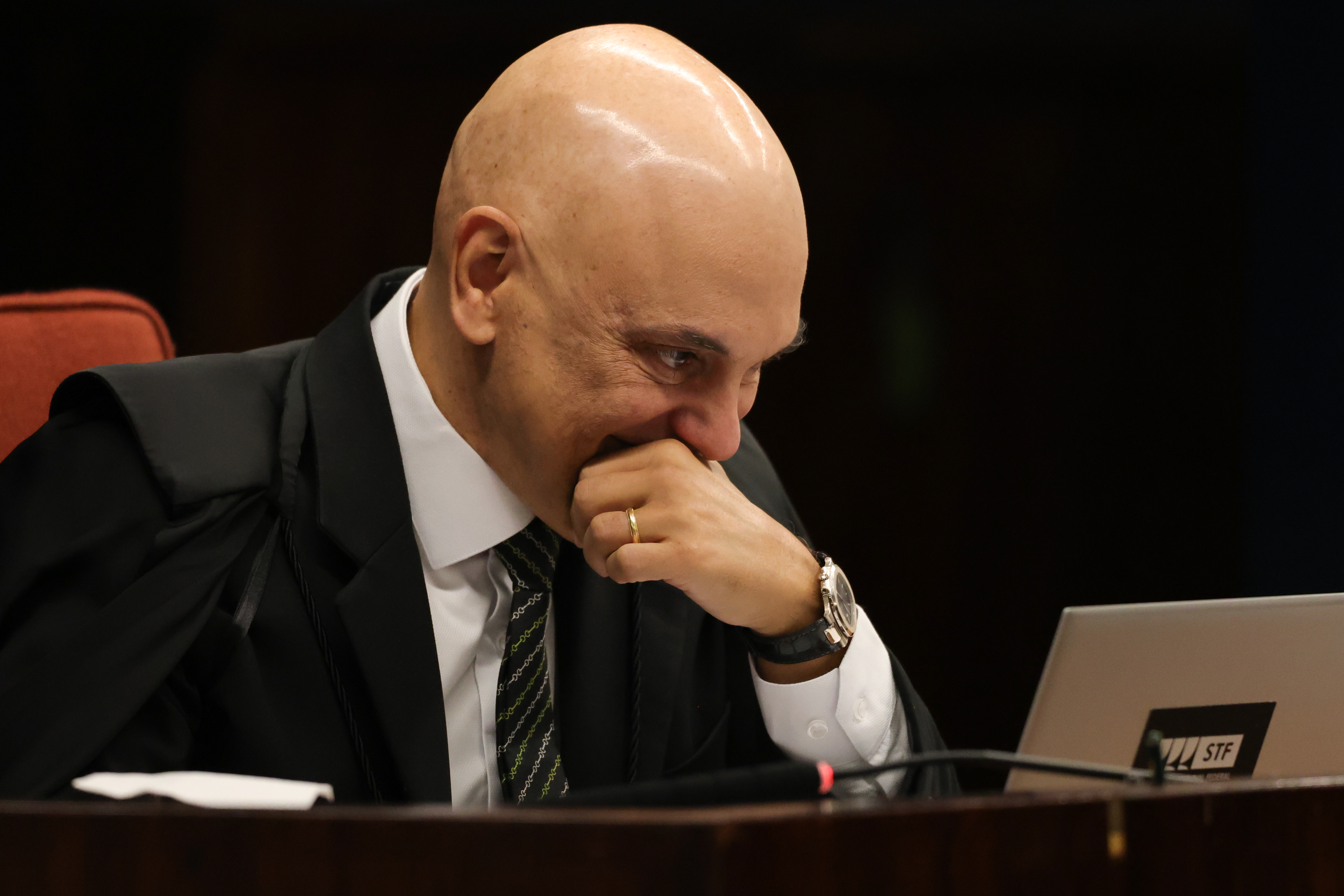 Imagem de Moraes manda soltar presa do 8/1, mas alvará é enviado para presídio errado