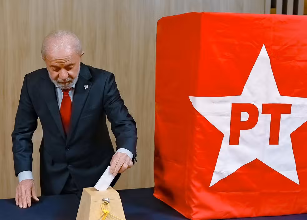 Imagem de Programa do PT propõe reforma do Judiciário e código de conduta para o STF