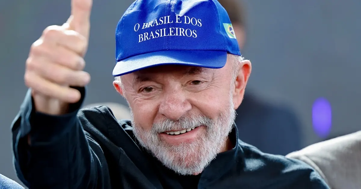 Imagem de Lula não esquece Bolsonaro e faz provocações a ex-presidente: "vai acabar no xilindró"