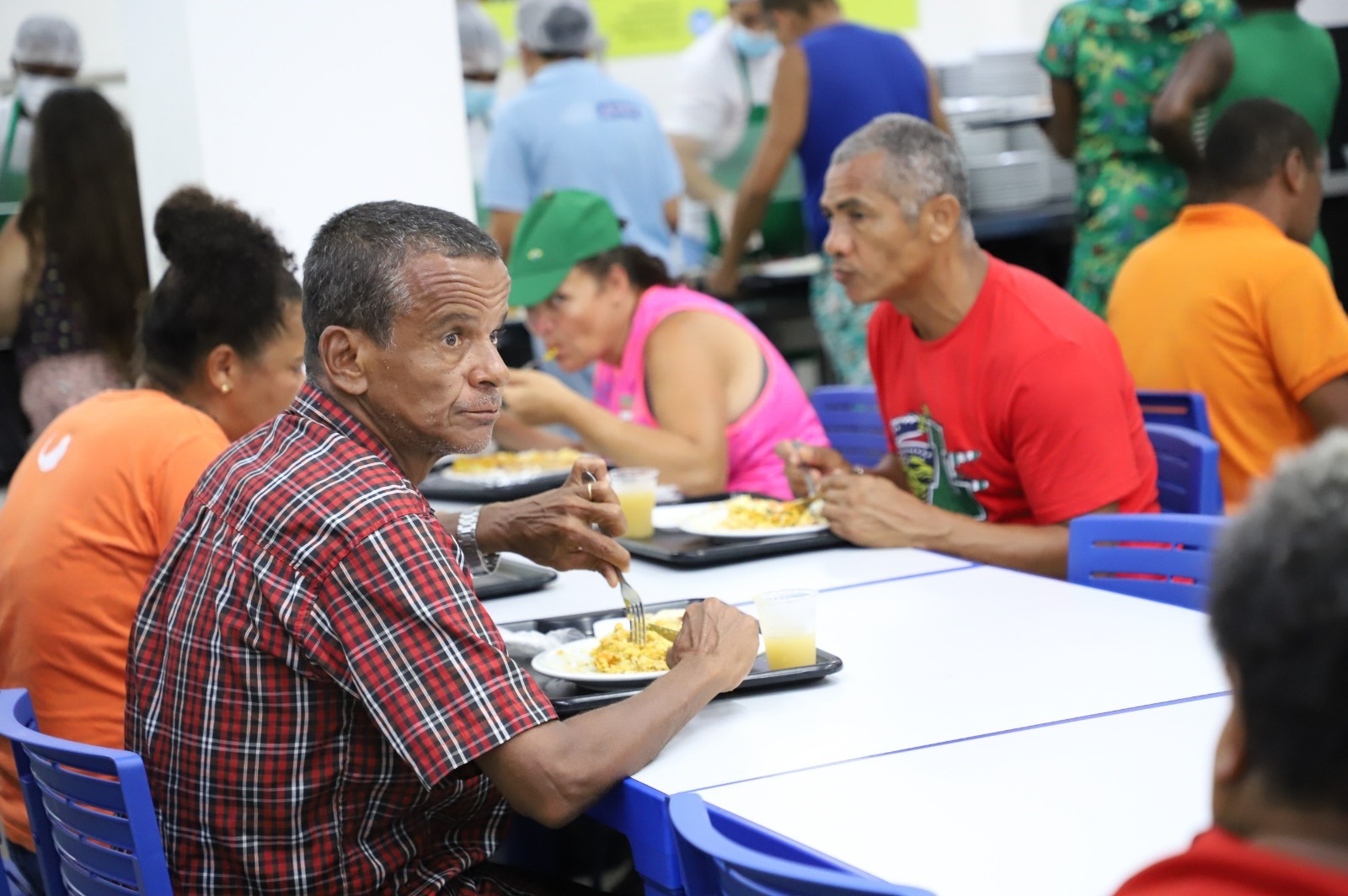 Imagem de Restaurante Popular de Pernambués completa um ano com cardápio especial e quase 100 mil refeições servidas