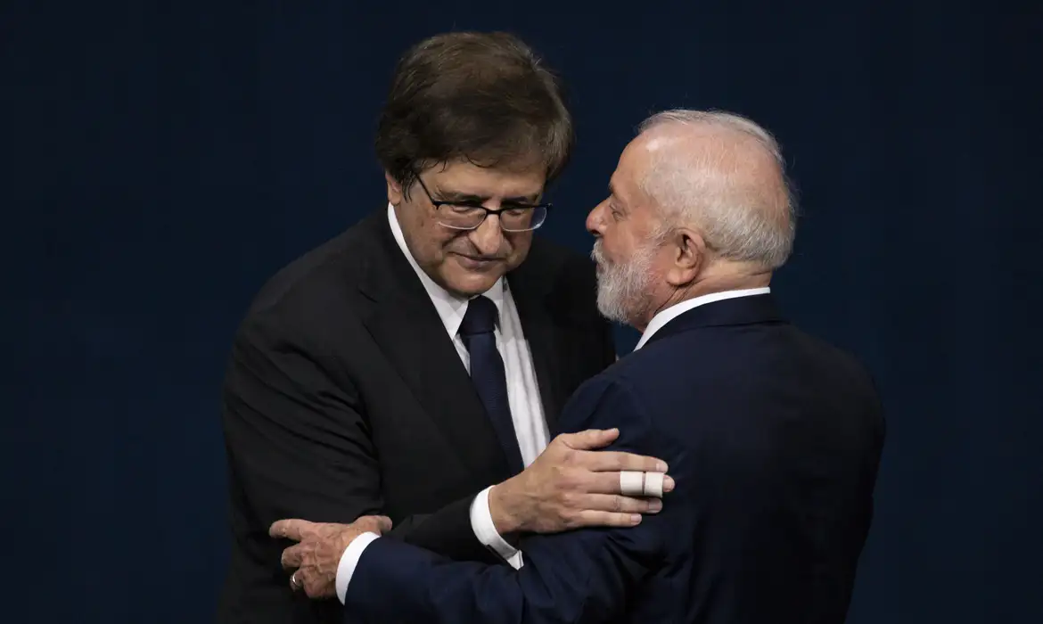 Imagem de Lula recebe Paulo Gonet no Planalto para posse em novo mandato à frente da PGR