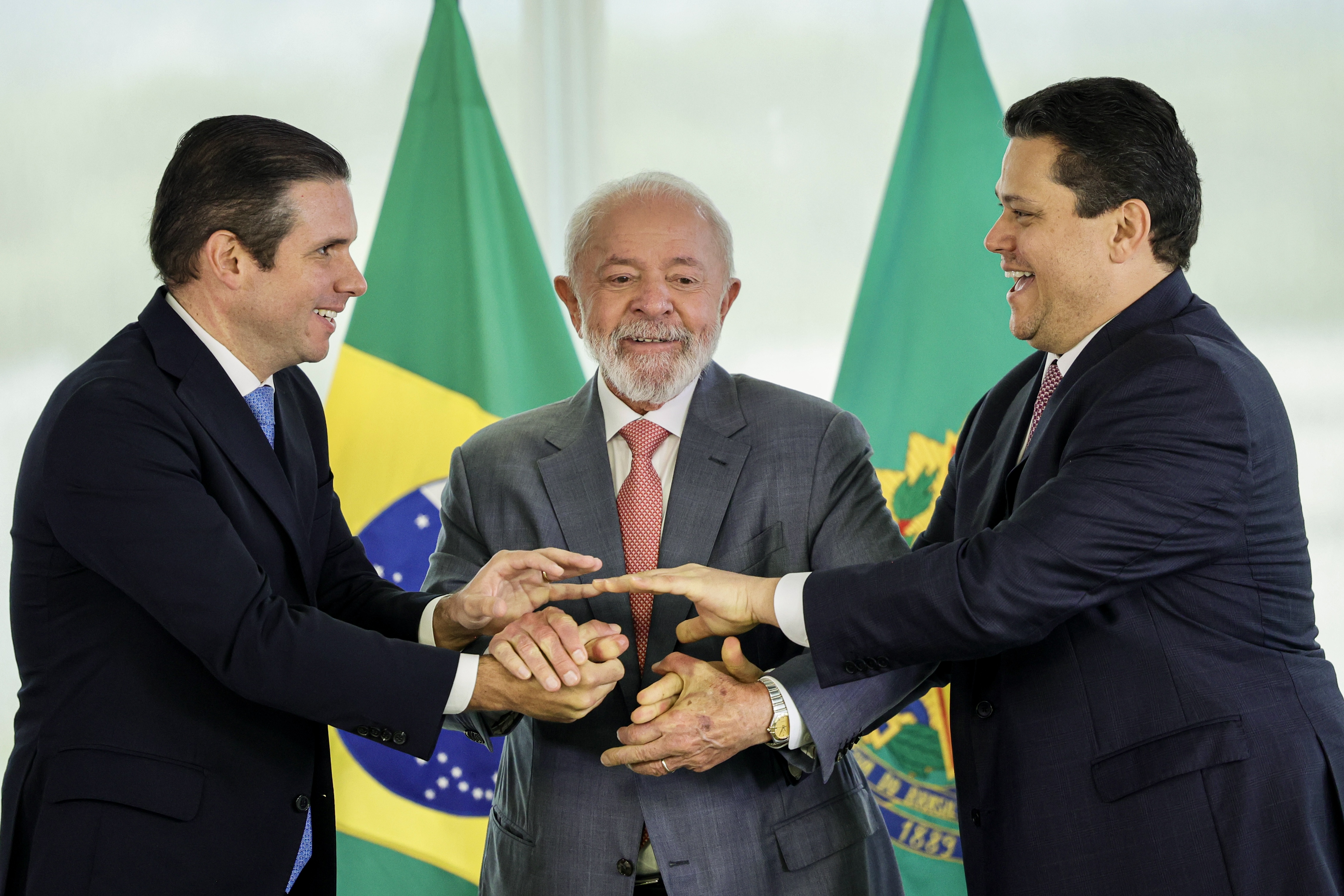 Imagem de Governo Lula libera R$ 1,5 bilhão em emendas no início de 2026 e bate recorde em ano eleitoral