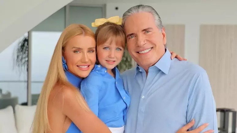 Ana Paula Siebert e Roberto Justus são pais de Vicky, de 5 anos