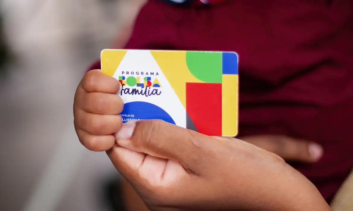 Imagem de TCU aponta falhas no acompanhamento de vacinação e frequência escolar no Bolsa Família