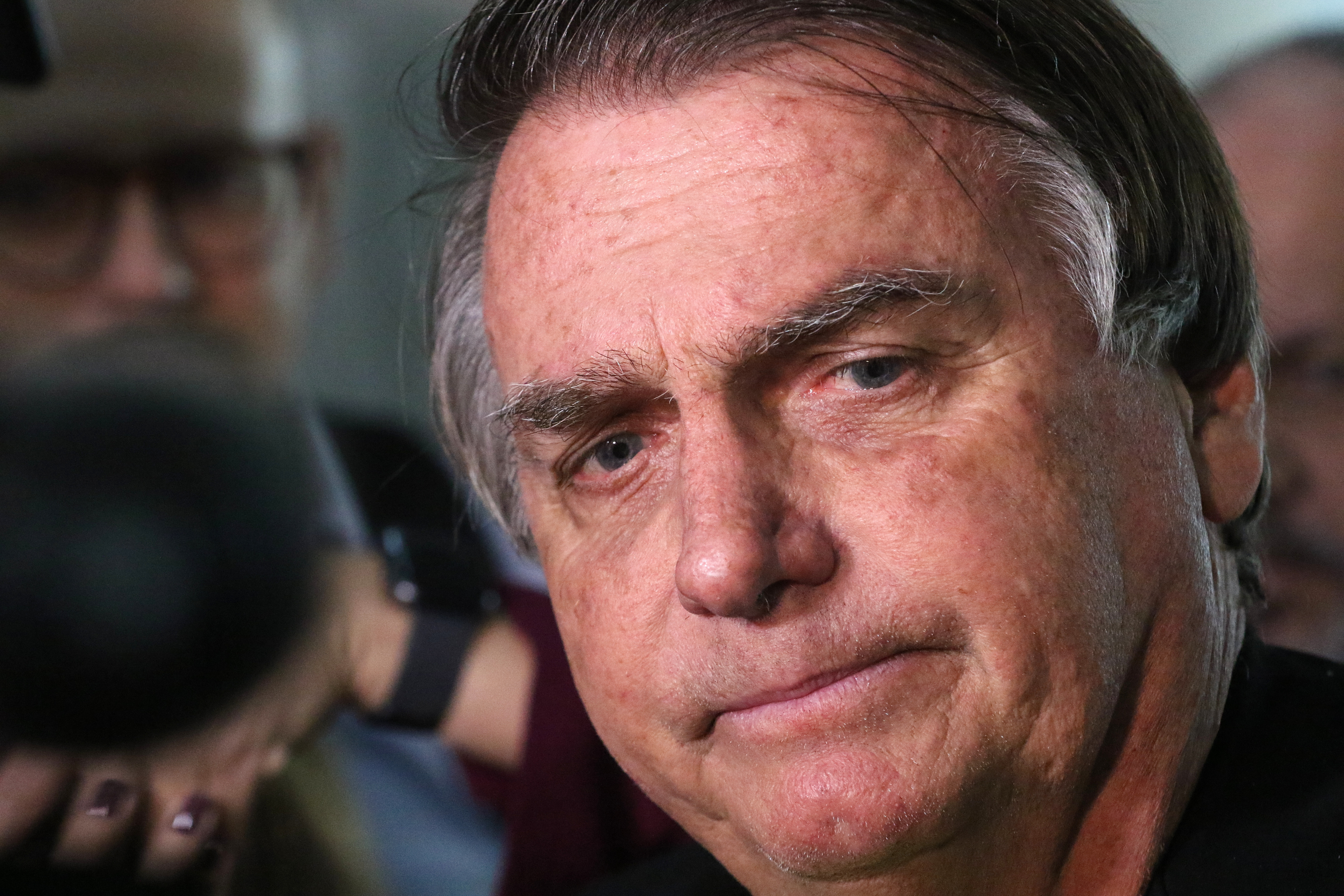 Imagem de Bolsonaro segue na UTI sem previsão de alta; defesa reforça pedido de prisão domiciliar