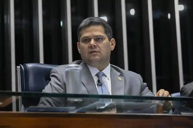 Imagem de Senado reage a tensão com STF após relatório de CPI citar ministros
