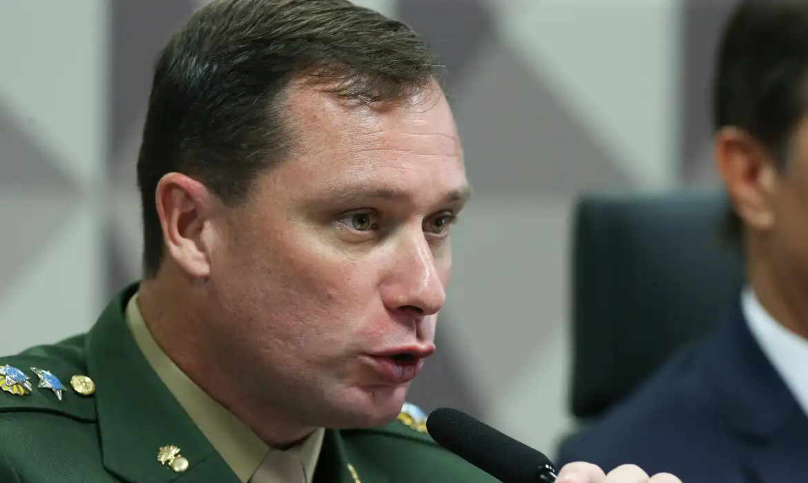 Imagem de Mauro Cid decide não recorrer de condenação pelo STF