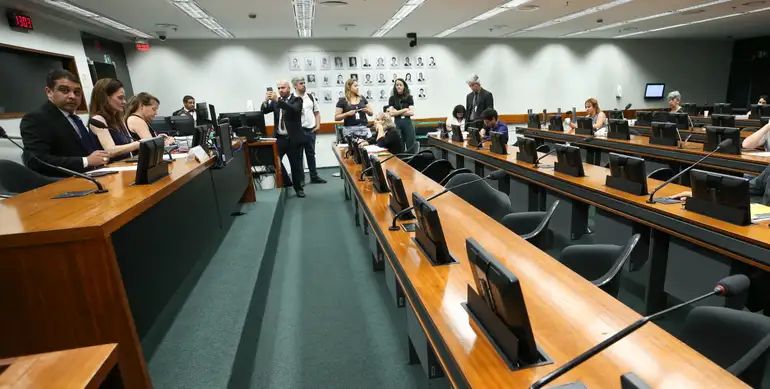 Plenário da Câmara dos Deputados, palco de derrota histórica do governo na semana passada