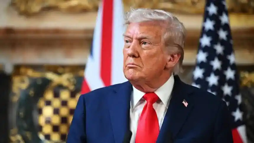 Imagem de Trump declara fim do cessar-fogo e descarta novas negociações com o Irã