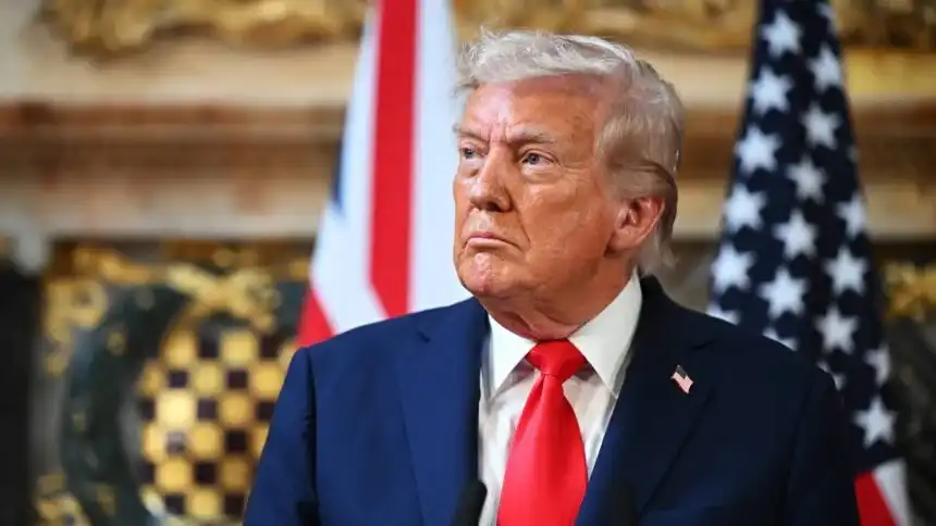 Imagem de Trump declara fim do cessar-fogo e descarta novas negociações com o Irã