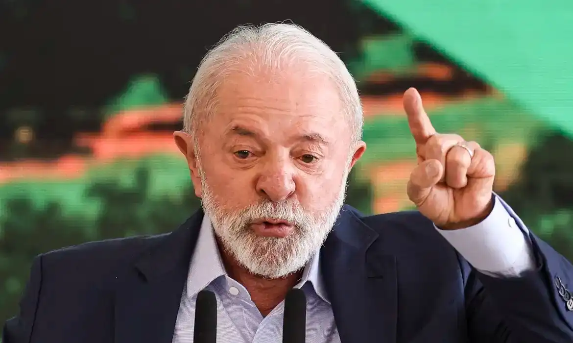 Imagem de Reprovação ao governo Lula se mantém em 40%, aponta Datafolha