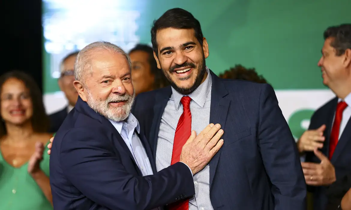 Imagem de Indicado de Lula ao STF enfrenta primeiro teste político e pode ser convocado por CPMI do INSS