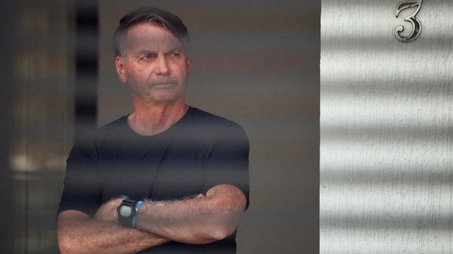 Imagem de Medicamentos usados por Bolsonaro podem causar alucinações e confusão mental, dizem relatórios médicos