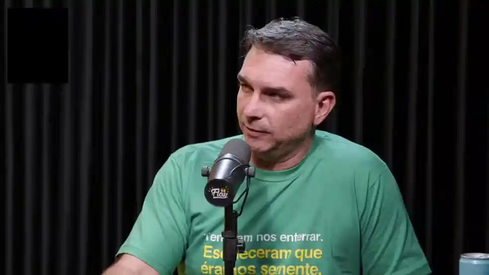 Imagem de Flávio Bolsonaro pede mais prazo para depor em investigação sobre publicação contra Lula